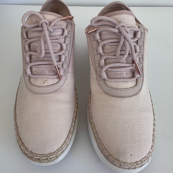 Michael Michael Kors Womens Finch
Lace up Fabric Low Top Sz:7 Color:Light Pink - Picture 6 of 10